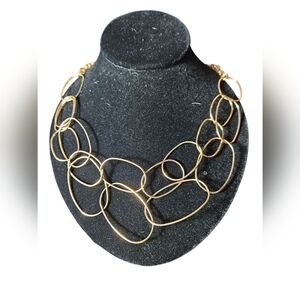 Elegant Gold Necklace